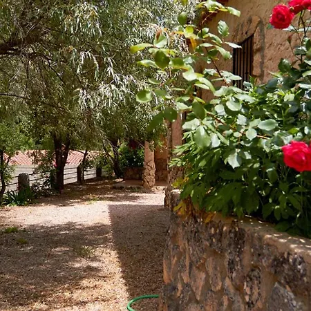 Amable- Yeste Lodge